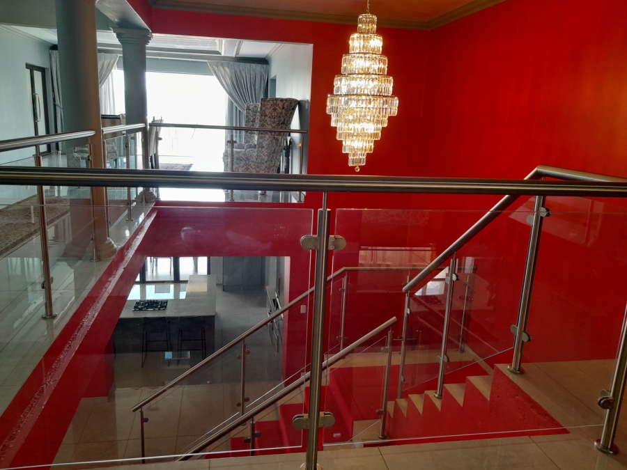 6 Bedroom Property for Sale in Kosmos Ridge North West